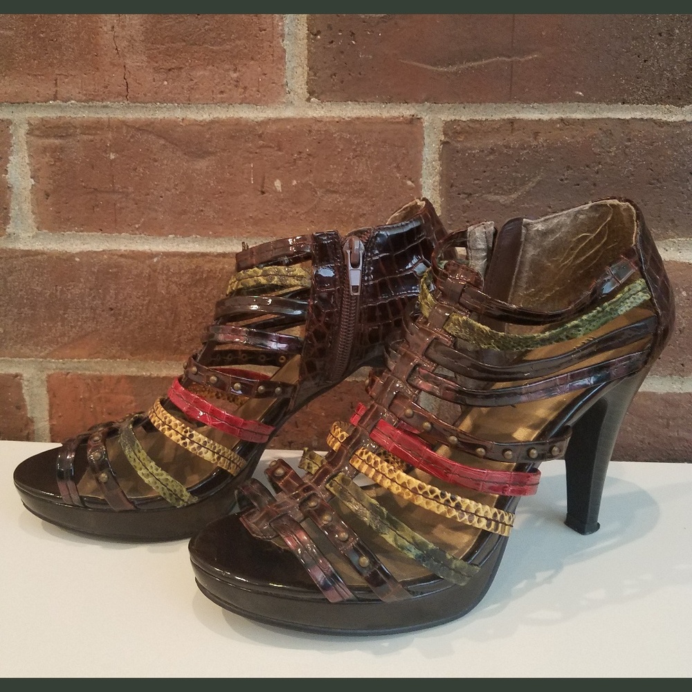 Madden Girl Kick Off Platform Gladiator Sandal